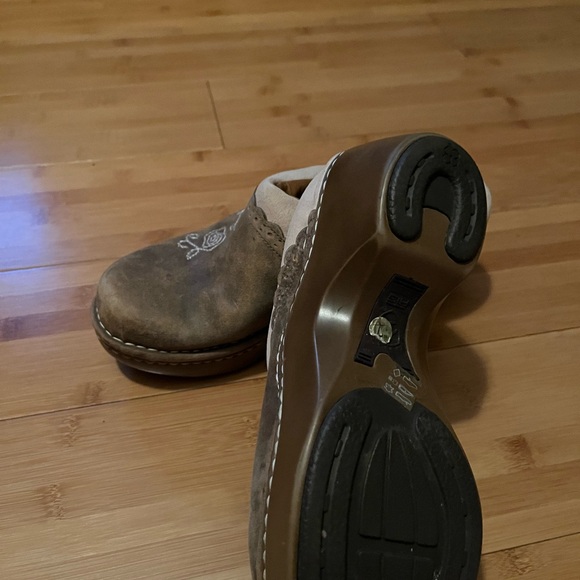 Women mules!! - Picture 6 of 6